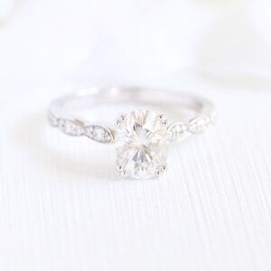 LaMore Design Engagement Ring